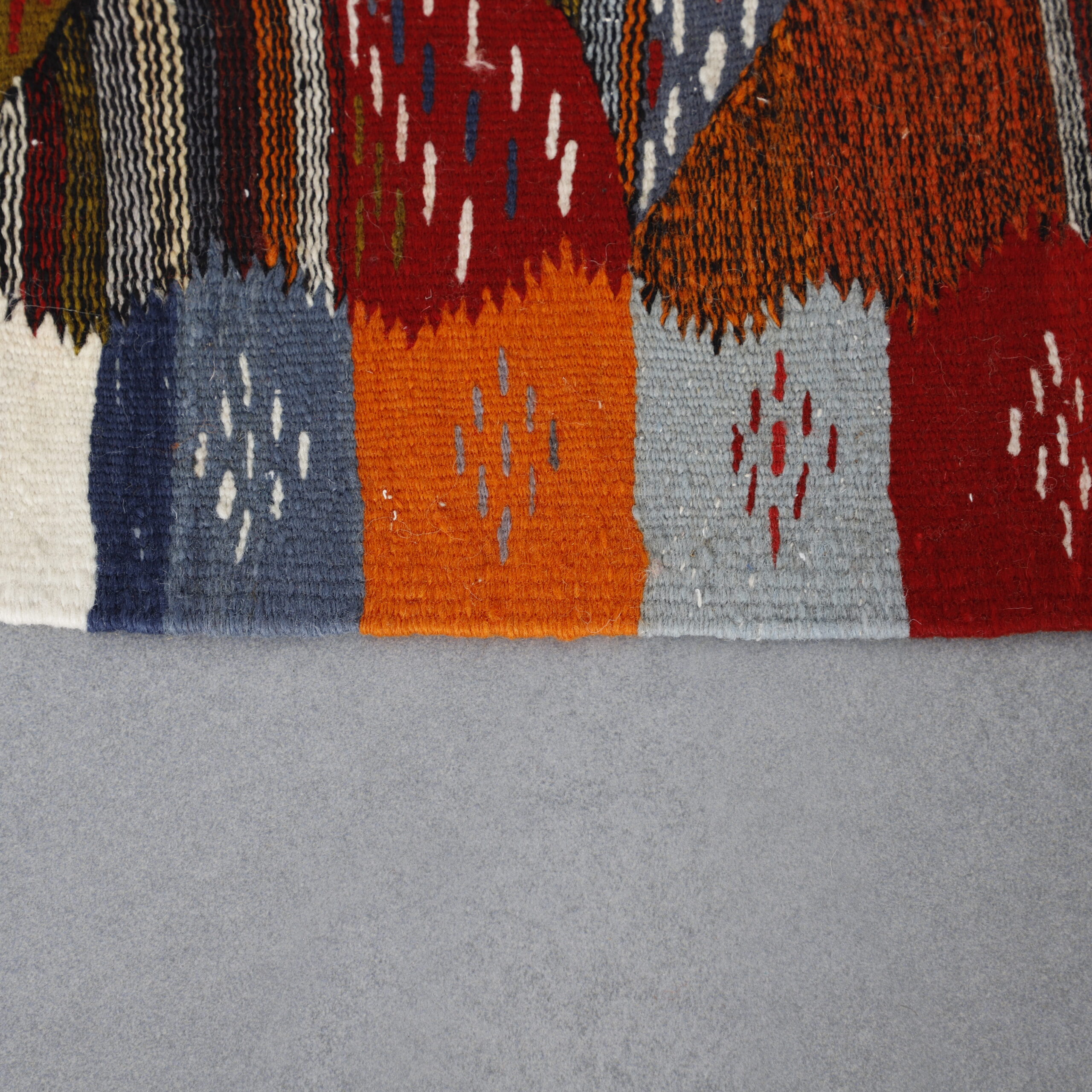 Flat Weave Berber Rug with Geometric Diamond Design - Image 3