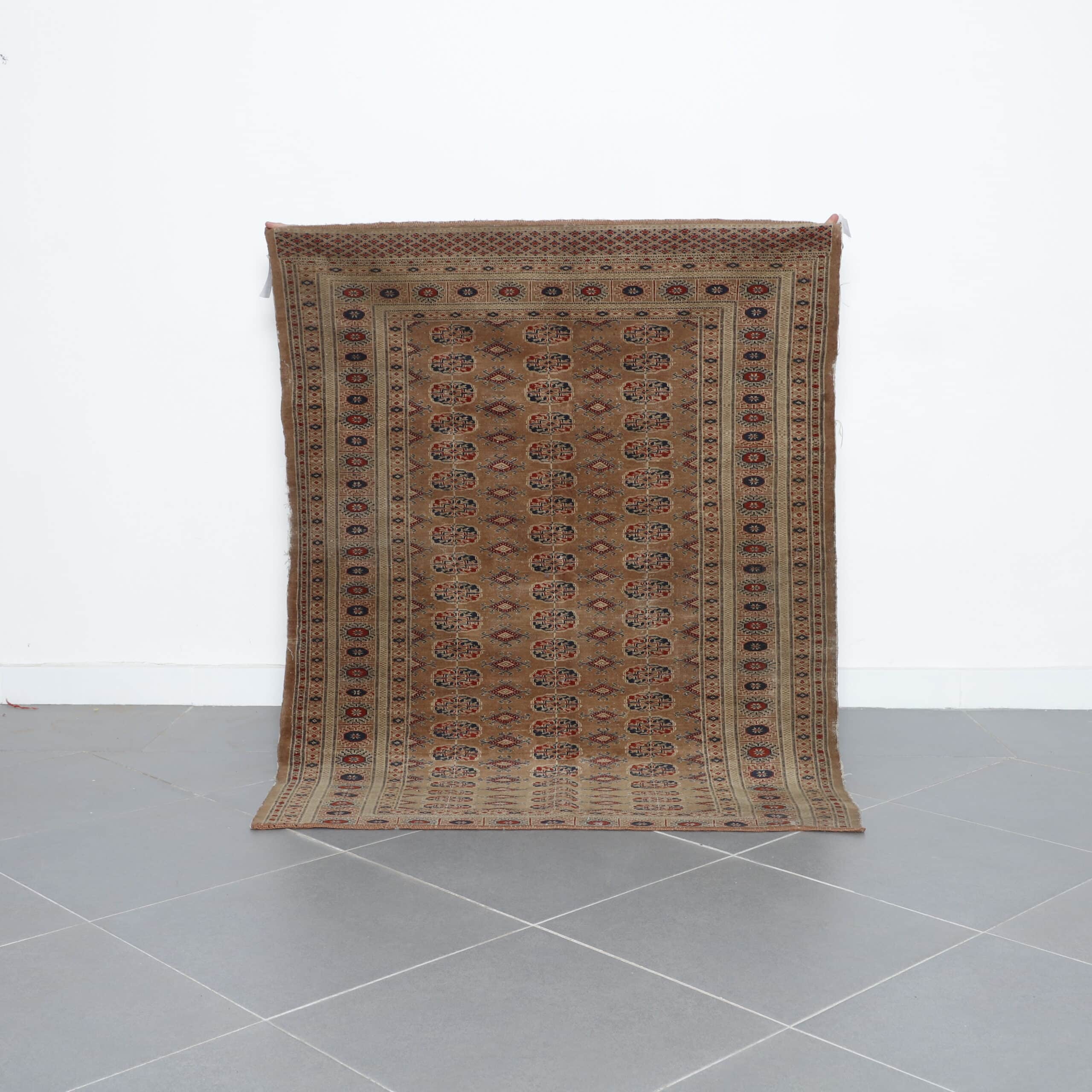 Kilim rug with Geometric Motifs