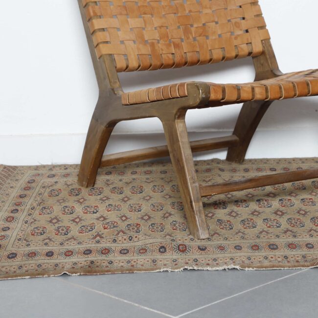 Kilim rug with Geometric Motifs - Image 5