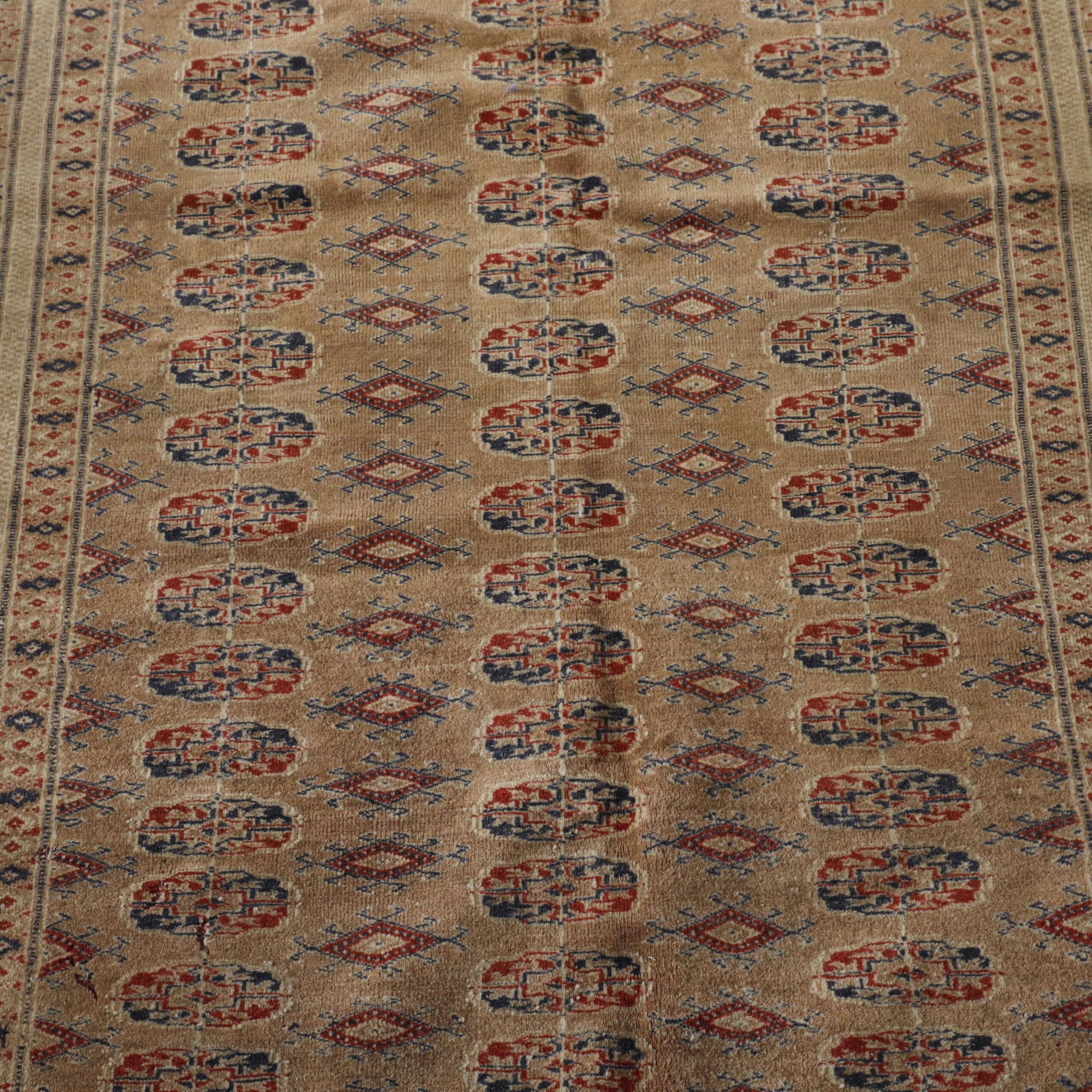 Kilim rug with Geometric Motifs - Image 2