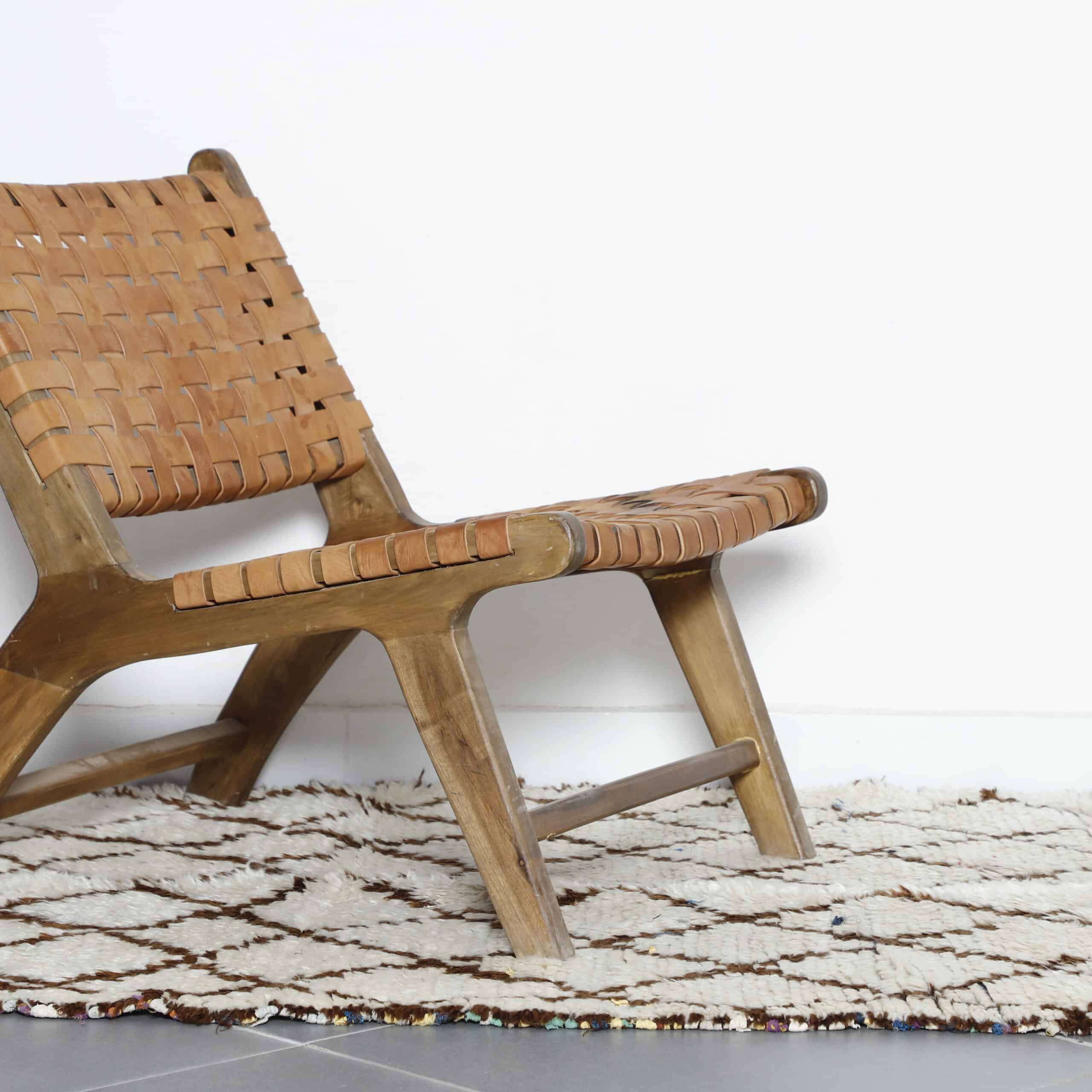 Large Handmade Moroccan Beni Ourain Rug with Classic Diamond Lattice - Image 2