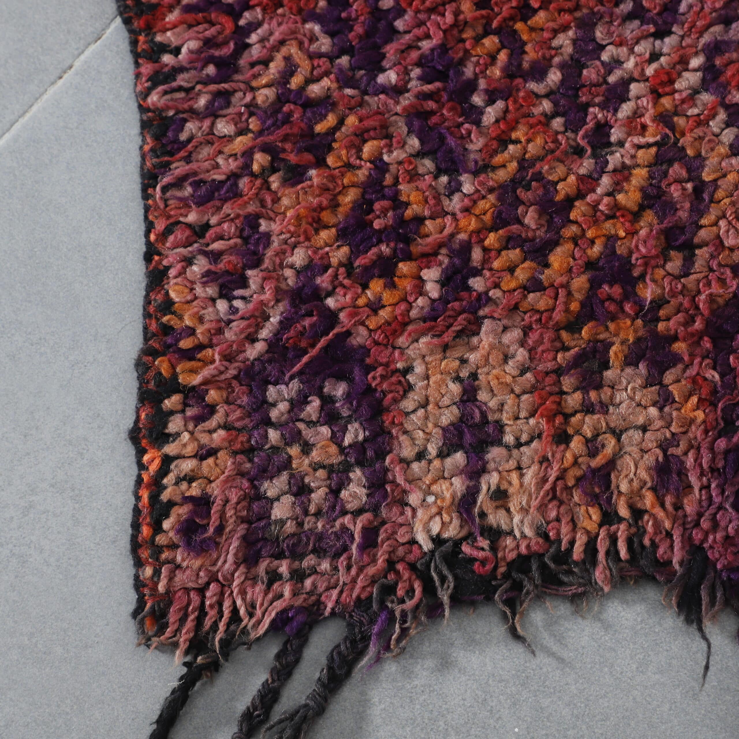 Moroccan Beni MGuild Rug with Geometric Field - Image 5