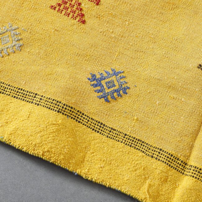 Golden Moroccan Kilim Rug with Geometric Motifs - Image 3
