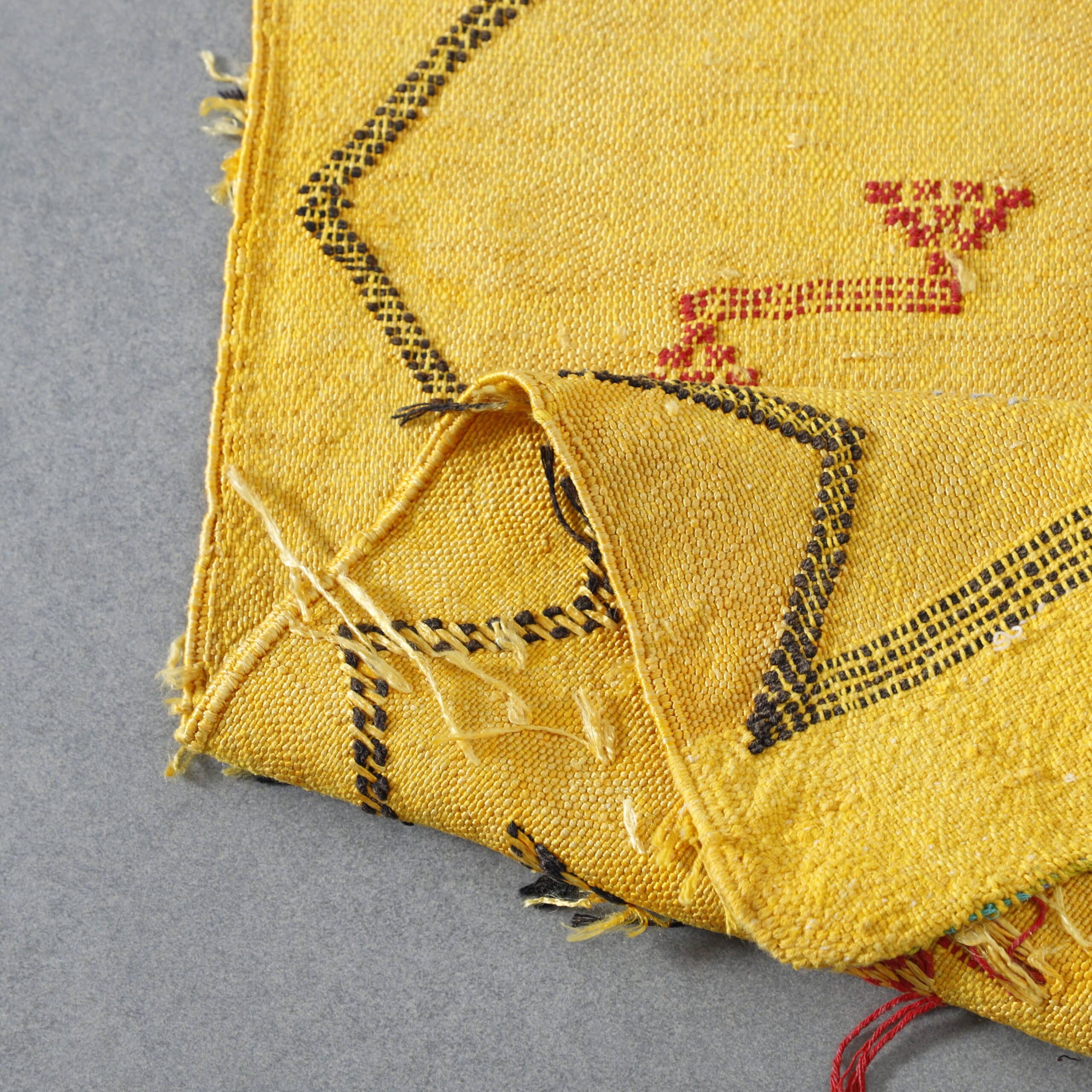 Golden Moroccan Kilim Rug with Geometric Motifs - Image 2