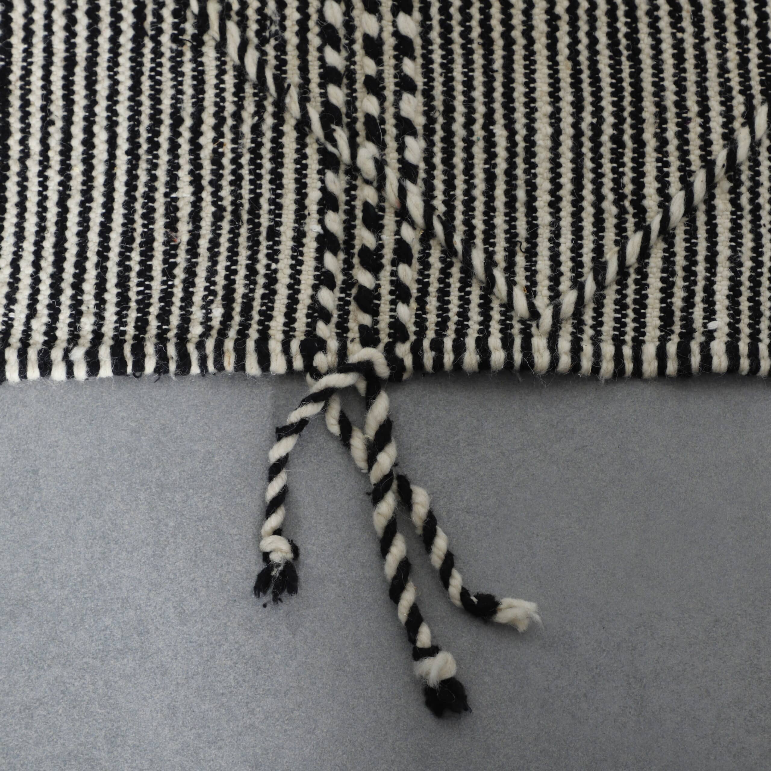 Classic Moroccan Zanafi Rug with Horizontal Stripes - Image 3
