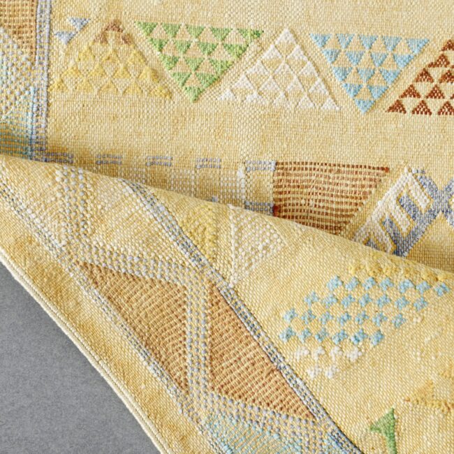 Neutral Moroccan Kilim rug with Geometric Motifs - Image 6