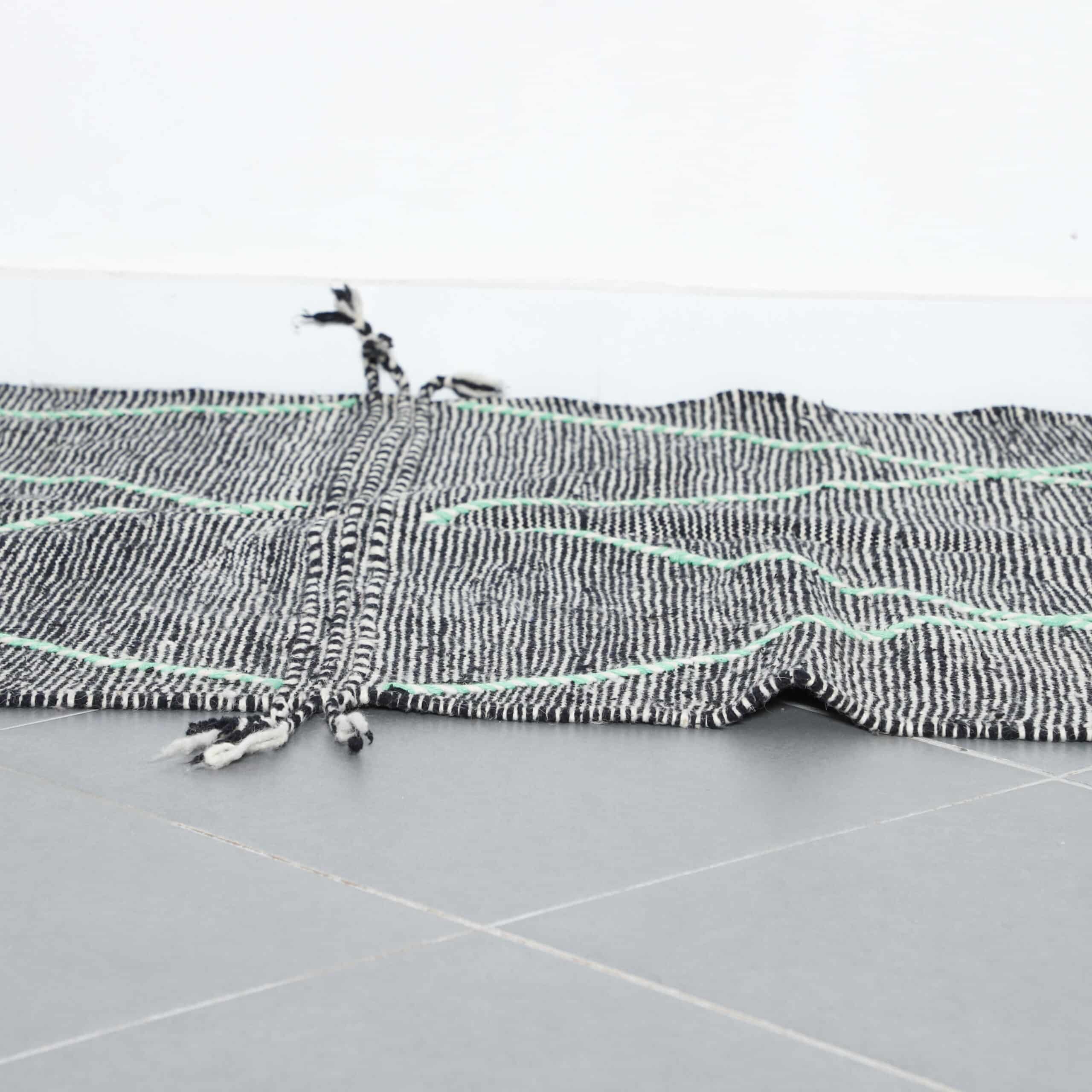 Modern Moroccan Zanafi Kilim rug with Mint Diamond Lattice - Image 2