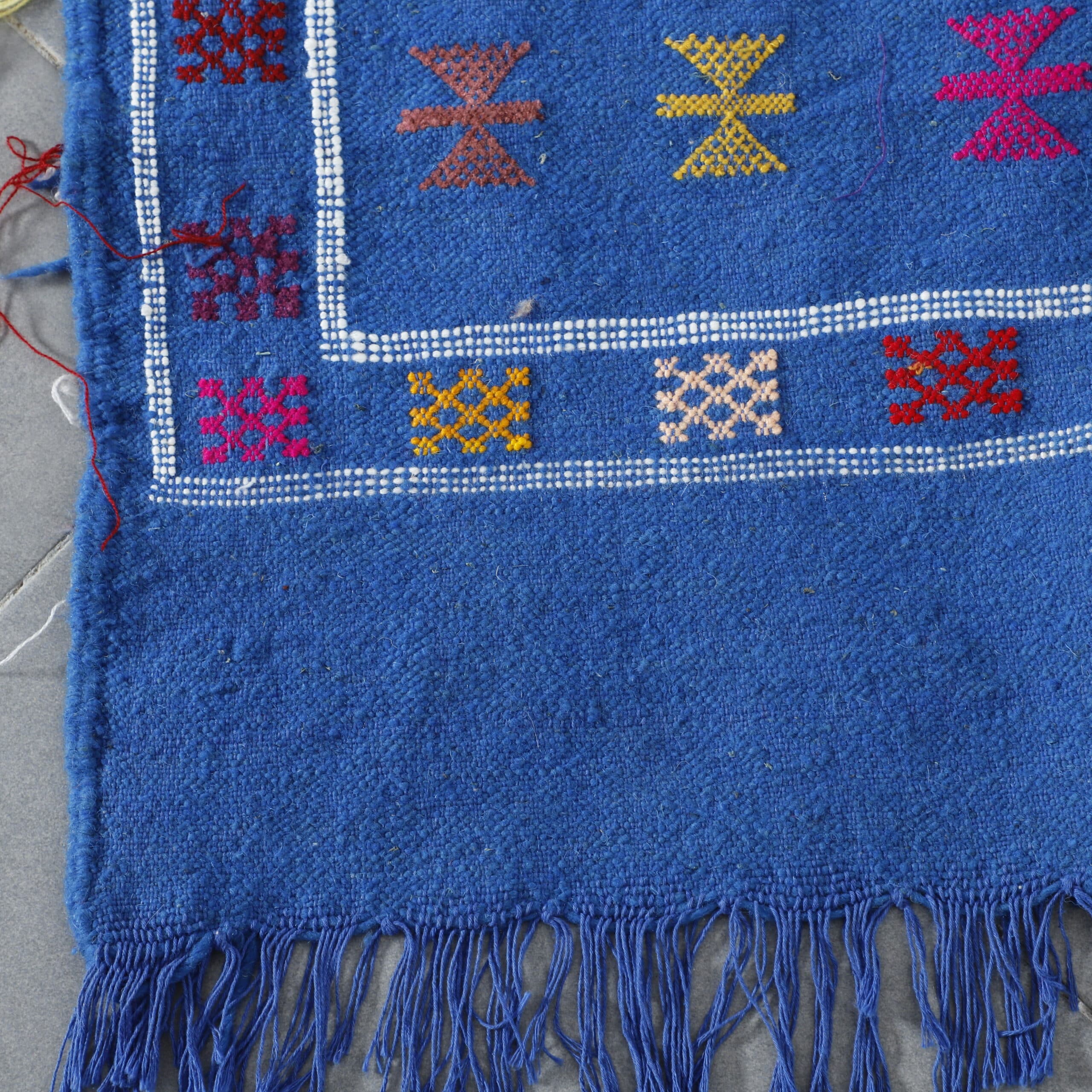 Blue Moroccan Kilim with Geometric Motifs - Image 4