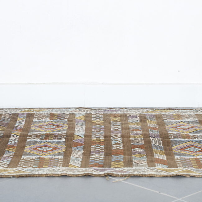 Intricate Moroccan Kilim with Geometric Motifs - Image 4