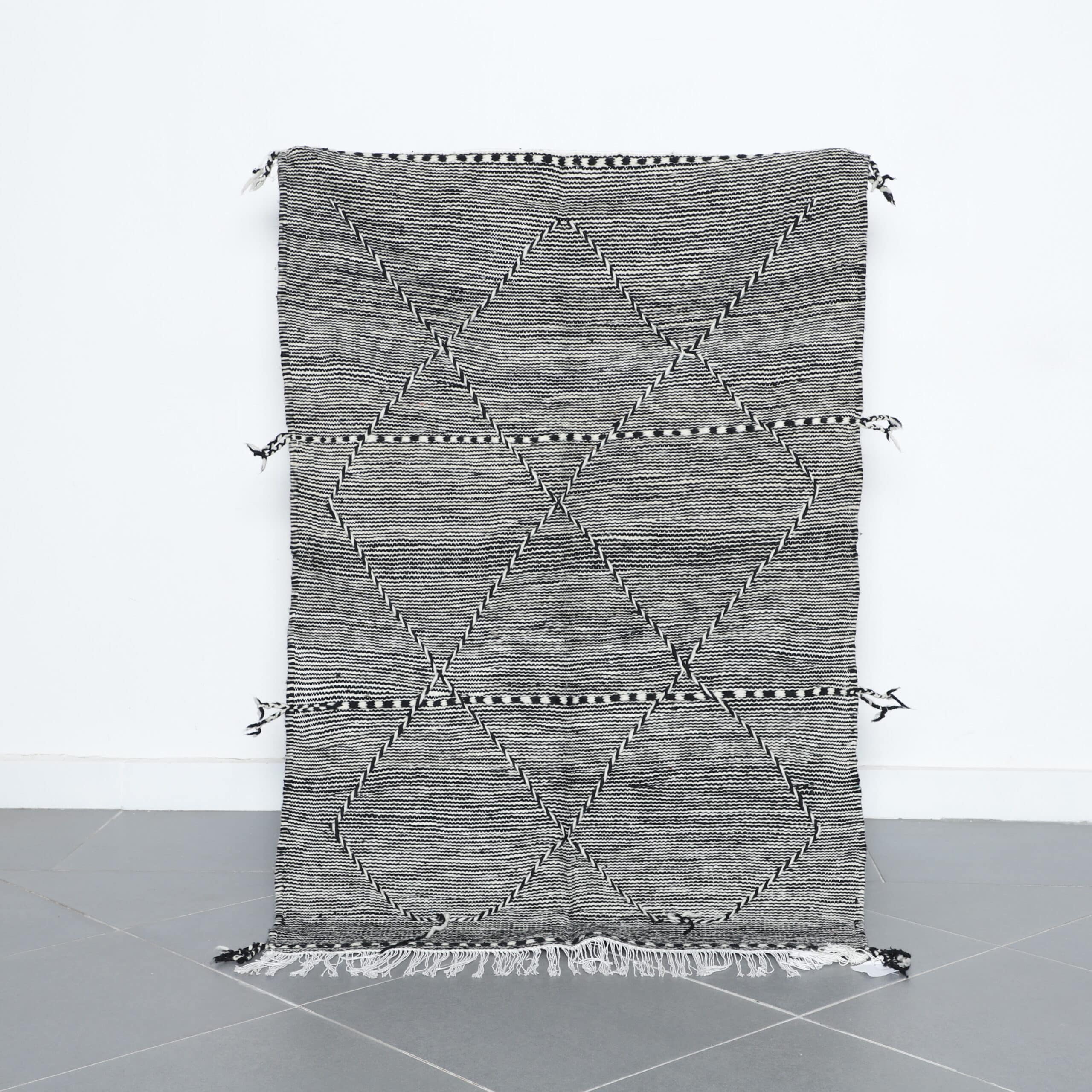 Handmade Moroccan Flat Weave Kilim Rug