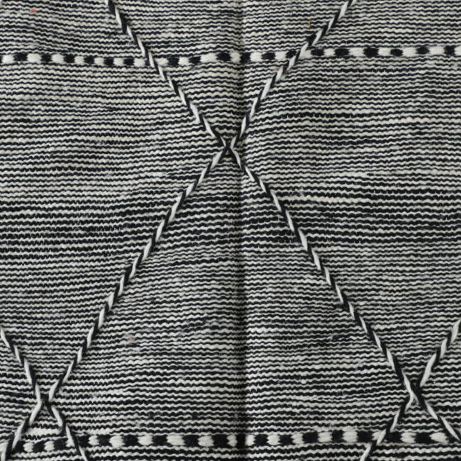 Handmade Moroccan Flat Weave Kilim Rug - Image 2