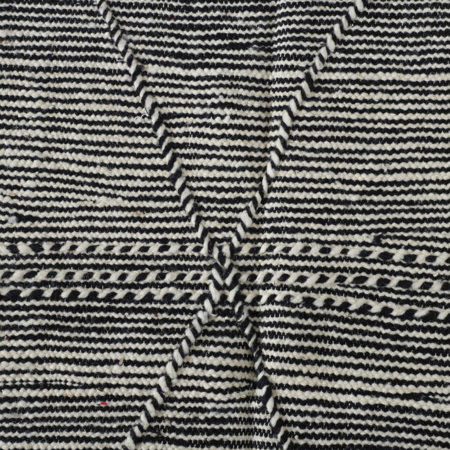 Classic Moroccan Zanafi Kilim with Diamond Pattern - Image 2