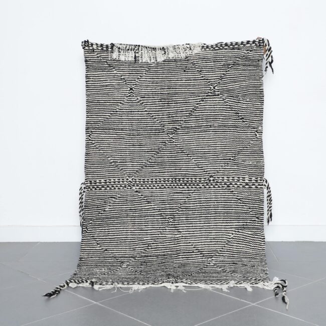 Classic Moroccan Zanafi Kilim with Diamond Pattern