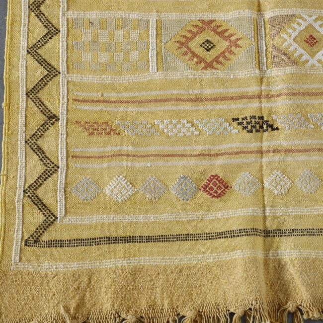 Yellow Moroccan Kilim with Geometric Motifs - Image 4