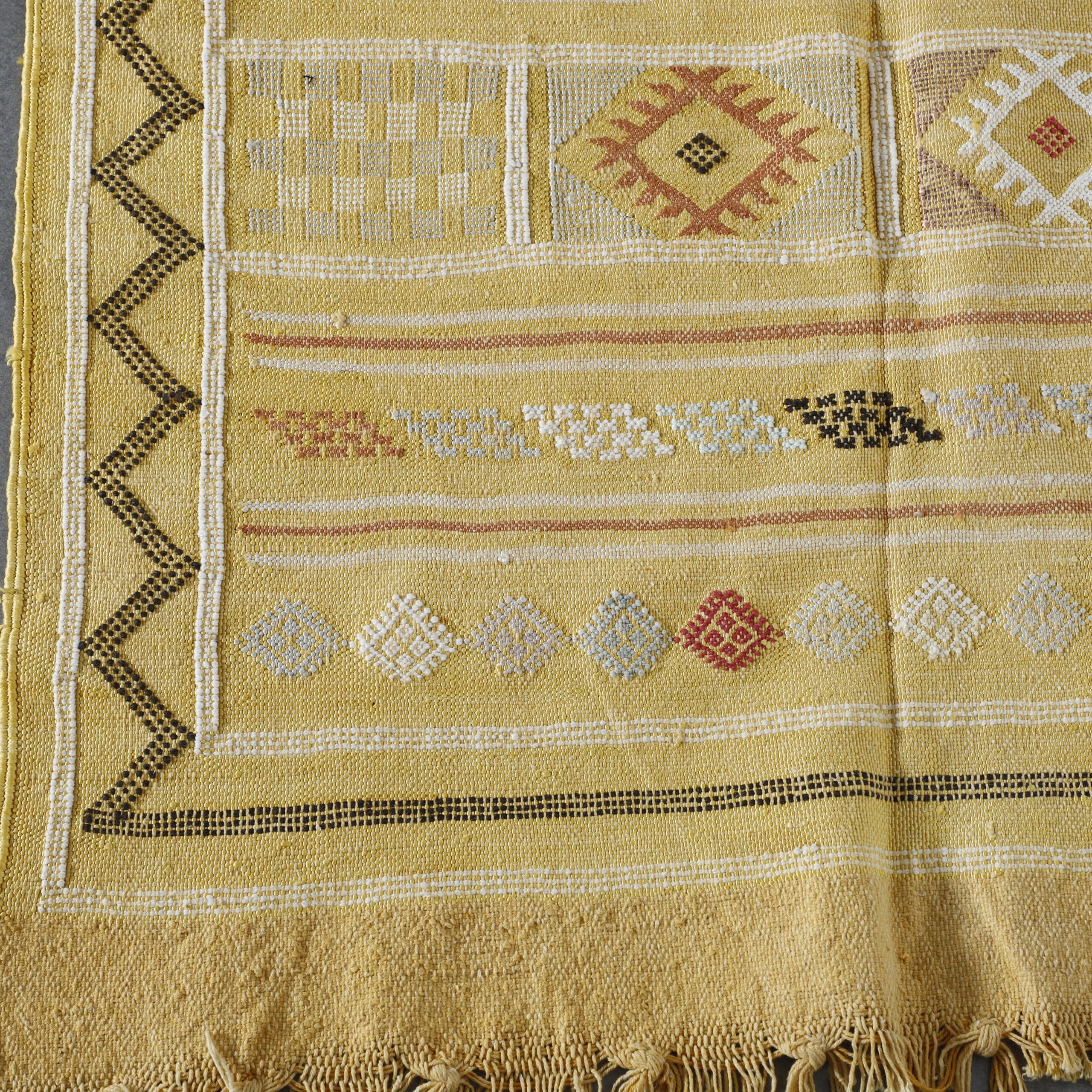 Yellow Moroccan Kilim with Geometric Motifs - Image 4
