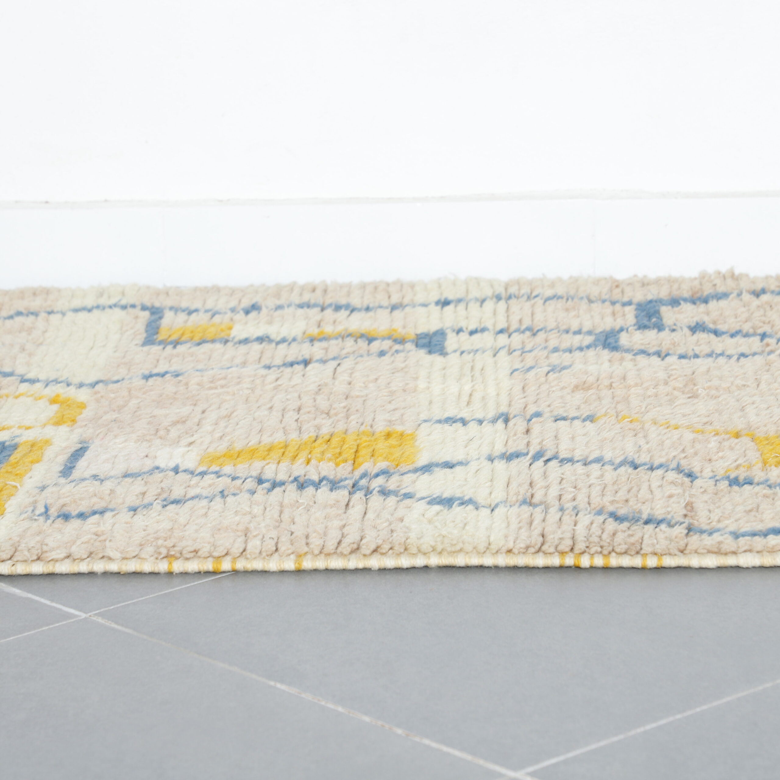 Abstract Moroccan Azilal Rug with Geometric Lines - Image 5