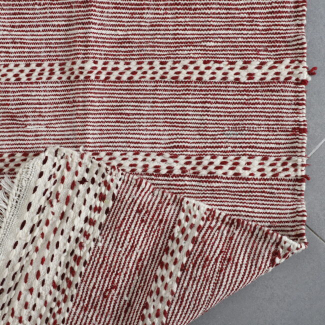 Moroccan Kilim Rug with Stripes - Handwoven Traditional Pattern - Image 2