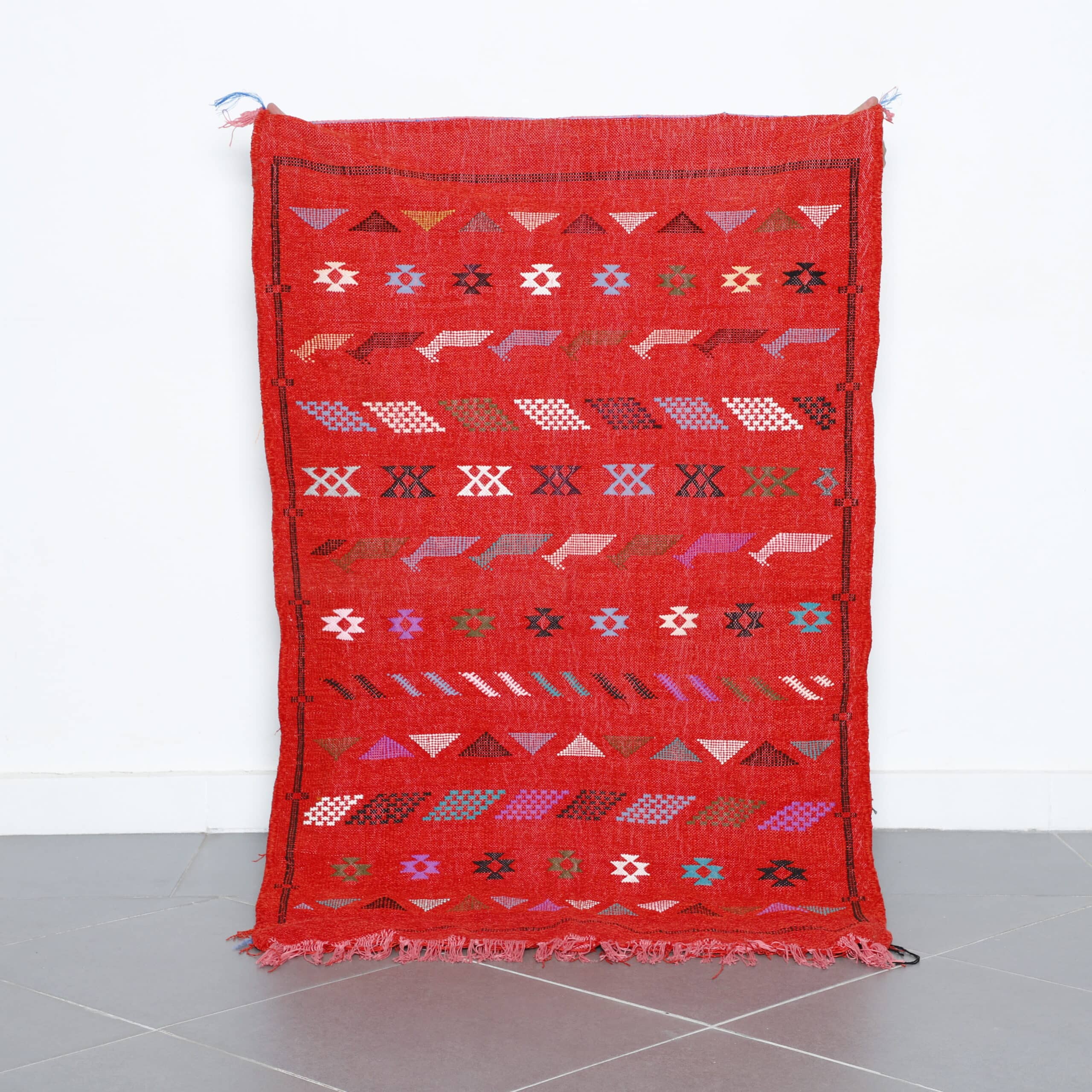 Vibrant Moroccan Kilim with Geometric Motifs
