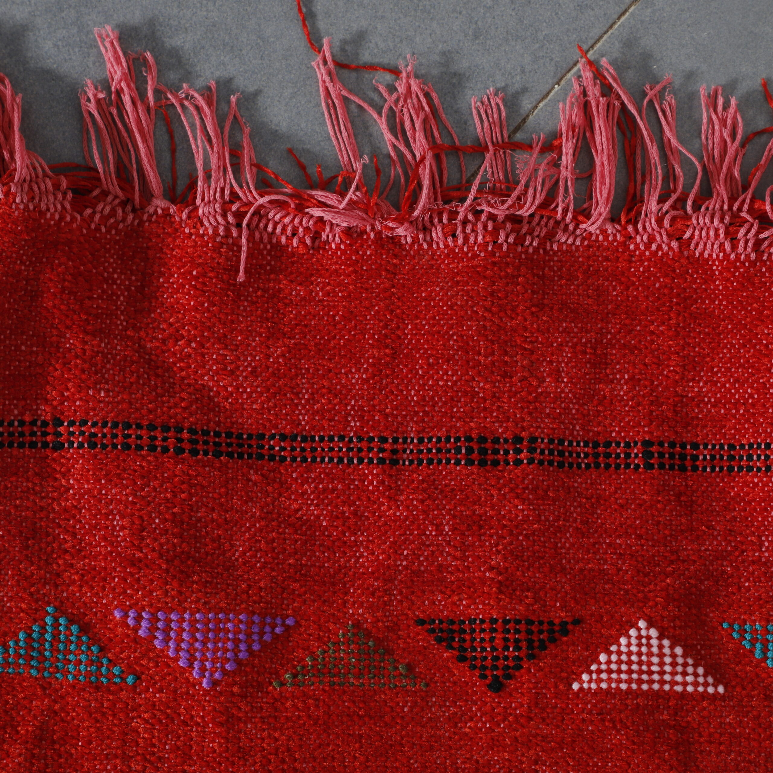 Vibrant Moroccan Kilim with Geometric Motifs - Image 2