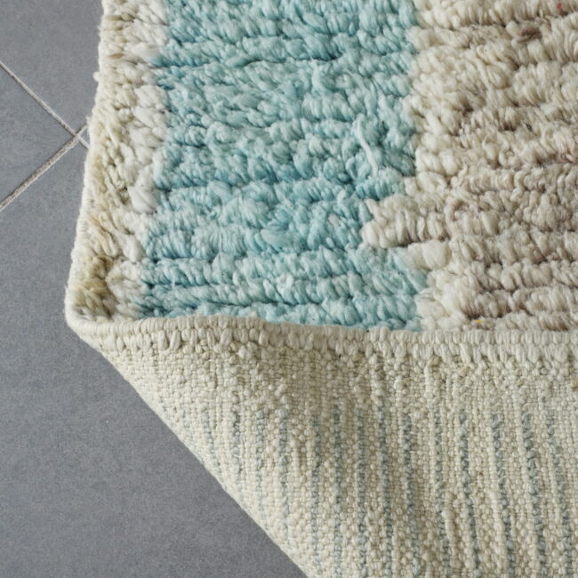 Modern Moroccan Beni Ourain Rug with Abstract Design - Image 4