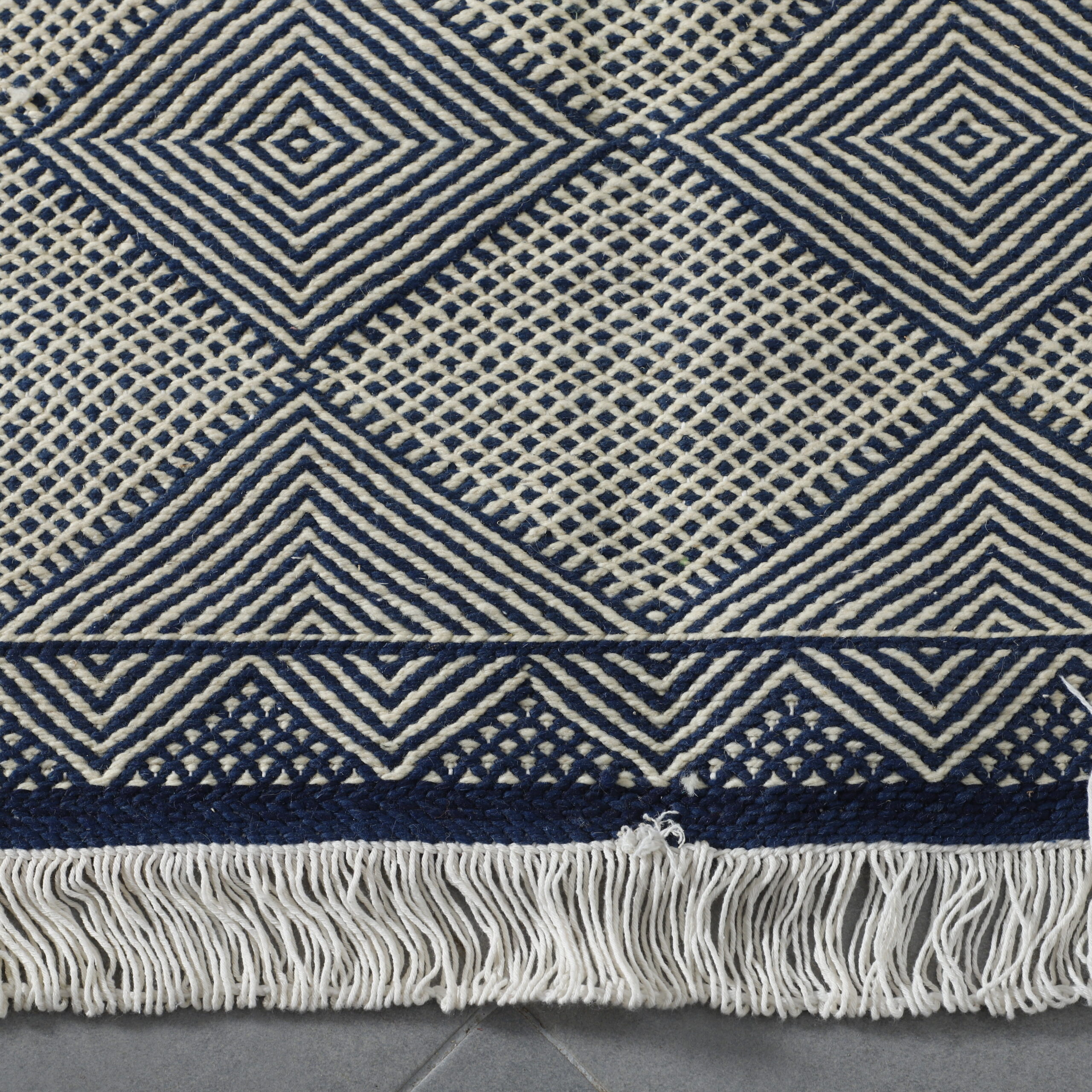 Classic Moroccan Zanafi Rug with Diamond Lattice - Image 6