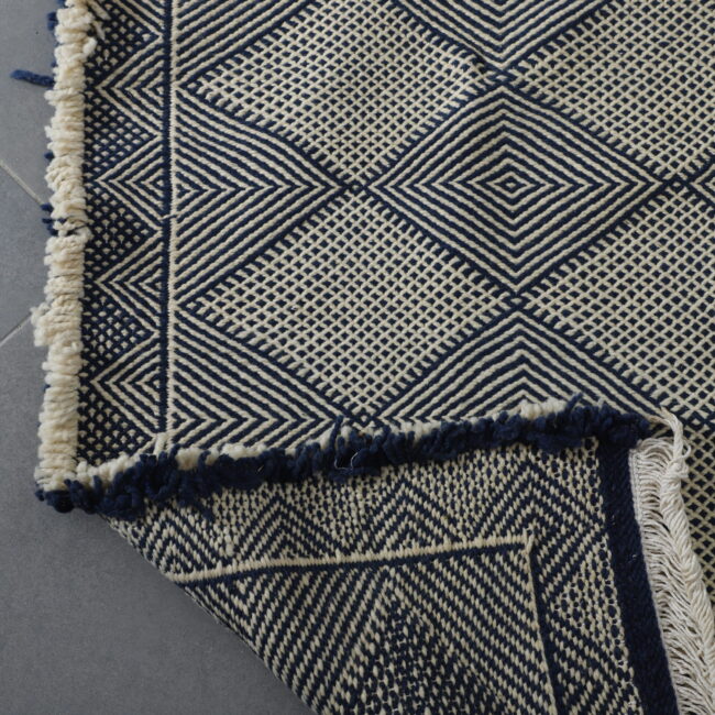 Classic Moroccan Zanafi Rug with Diamond Lattice - Image 4