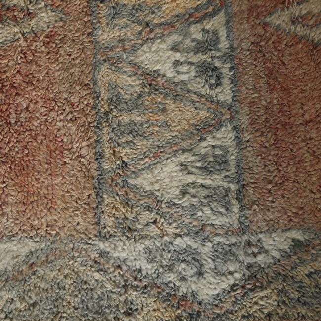 Handwoven Vintage Moroccan Rug with Traditional Geometric Design - Image 9