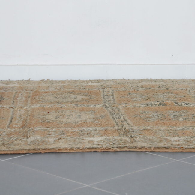 Elegant Boujad Rug with Intricate Motifs - Image 2